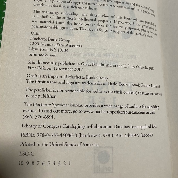 Jade City by Fonda Lee Hardcover First edition - Picture 14 of 14